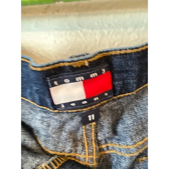 Tommy Hilfiger Y2K Denim Mom Jean Kelly Short Womens/Juniors Size 11 - Picture 3 of 8